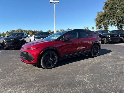 New 2026 Chevrolet Equinox EV RS image 2