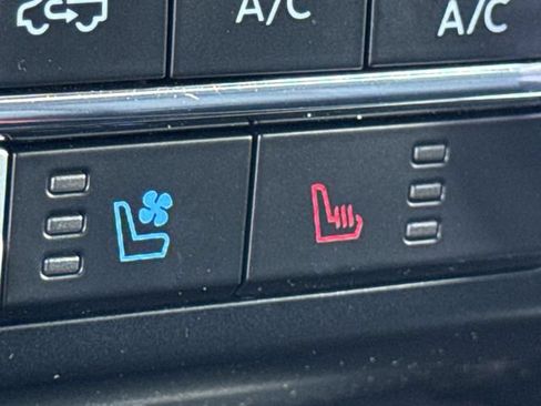 Certified 2023 Ford F150 Lariat AWD/4WD image 35