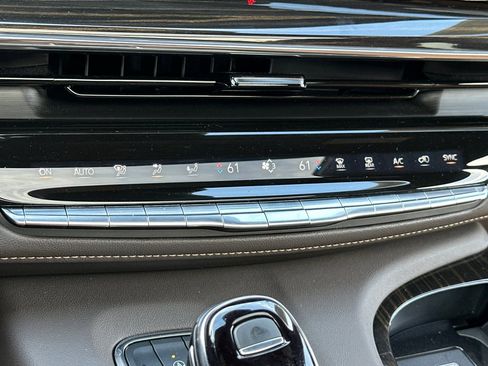 Used 2024 Cadillac Escalade Sport w/ LPO, ONYX Package image 23