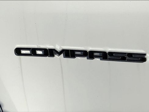 New 2023 Jeep Compass Latitude w/ Sun and Sound Group image 6