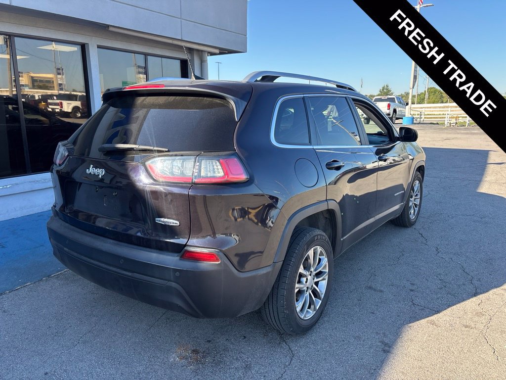 Used 2021 Jeep Cherokee Latitude Plus FWD image 2