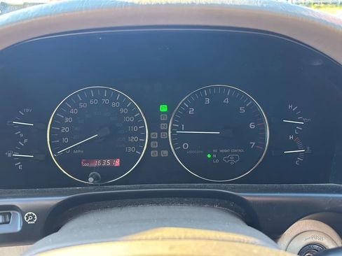 Used 2005 Lexus LX 470 4WD image 20