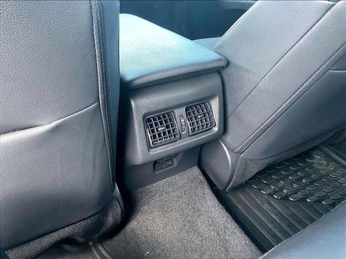 Used 2025 Toyota Camry SE FWD image 25