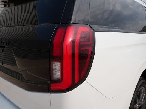 New 2027 Ford Expedition Max Platinum w/ Stealth Appearance Package AWD/4WD image 9