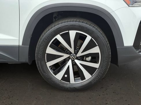 Used 2022 Volkswagen Taos SE AWD/4WD image 10