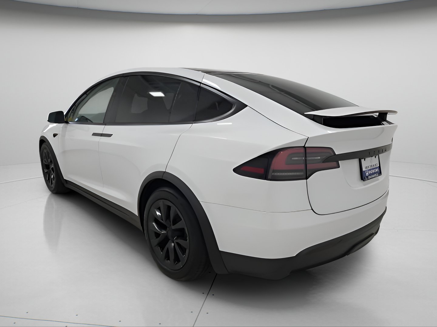 Used 2023 Tesla Model X AWD/4WD image 5