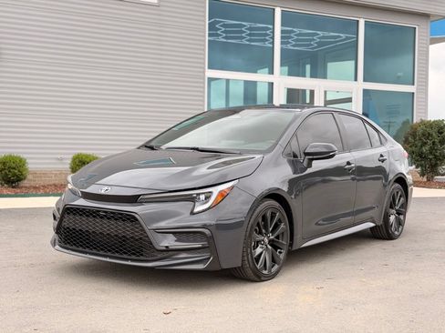 Used 2024 Toyota Corolla SE FWD image 13