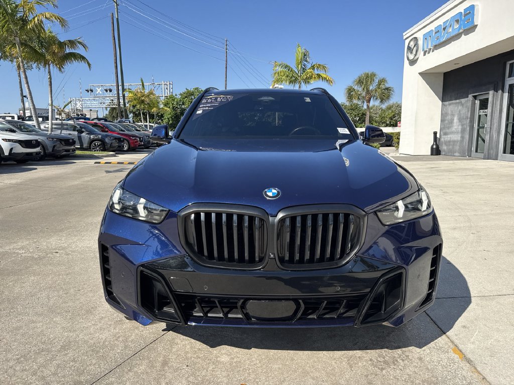 Used 2024 BMW X5 xDrive40i w/ M Sport Package AWD/4WD image 29