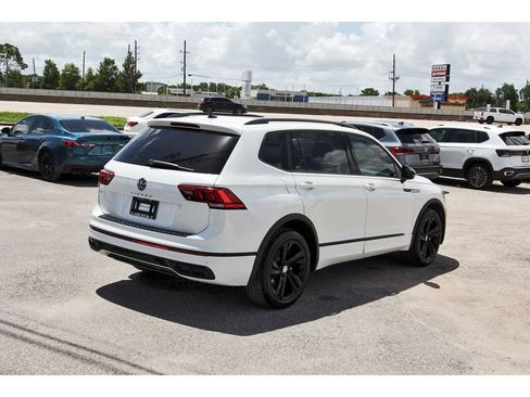 Used 2023 Volkswagen Tiguan SE R-Line FWD image 7