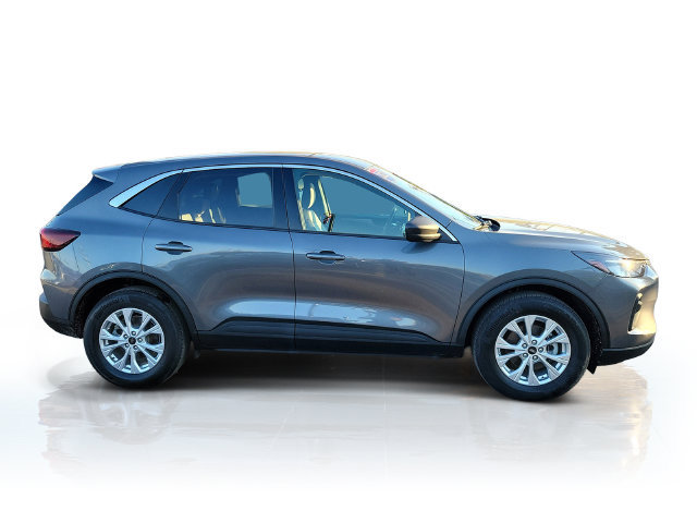 Certified 2023 Ford Escape Active AWD/4WD image 8
