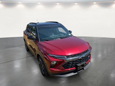 Used 2024 Chevrolet TrailBlazer RS w/ Convenience Package AWD/4WD image 8