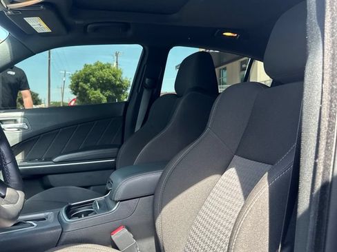 Used 2023 Dodge Charger Scat Pack RWD image 9