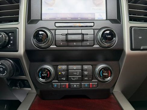 Used 2019 Ford F150 King Ranch w/ Equipment Group 601A Luxury image 31