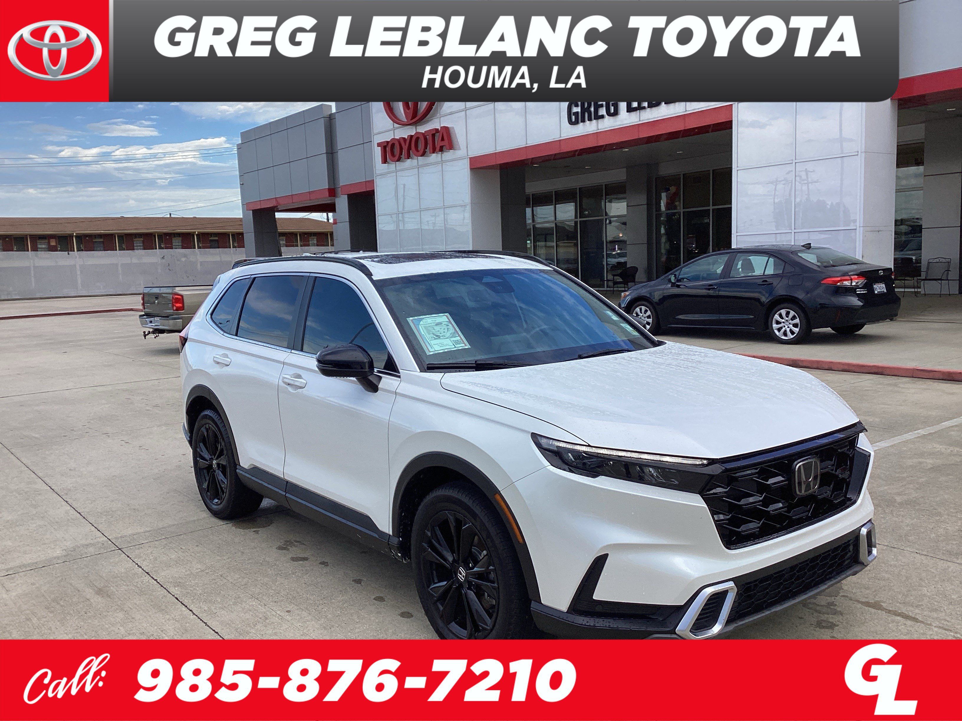 Used 2025 Honda CR-V Sport Touring image 1