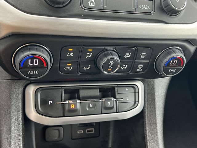 Used 2023 GMC Acadia SLT AWD/4WD image 35