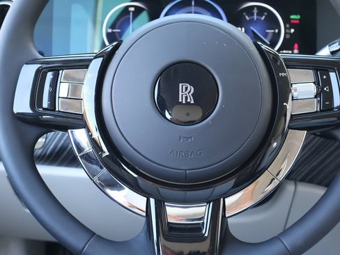 New 2026 Rolls-Royce Cullinan image 24