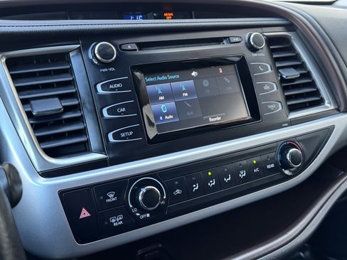 Used 2019 Toyota Highlander Plus image 20