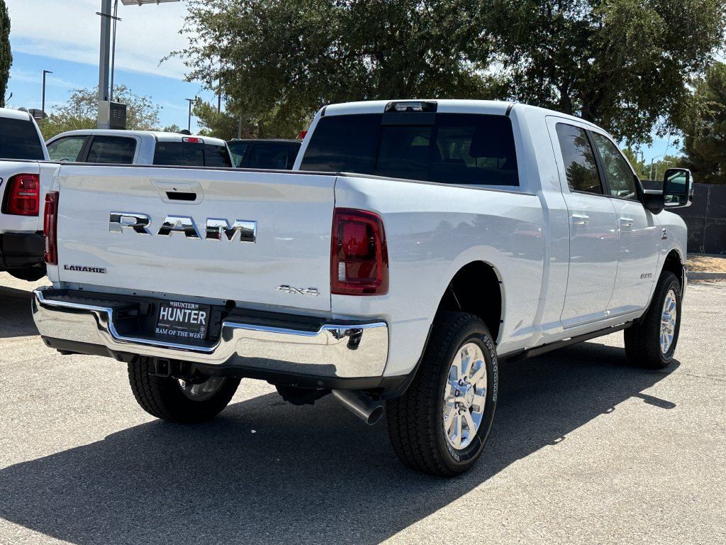 New 2026 RAM 2500 Laramie AWD/4WD image 7