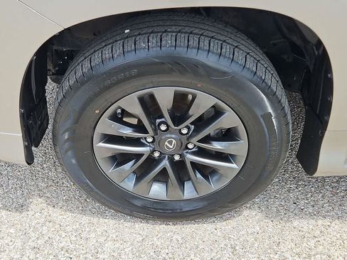 Used 2021 Lexus GX 460 Premium w/ Premium Package AWD/4WD image 12