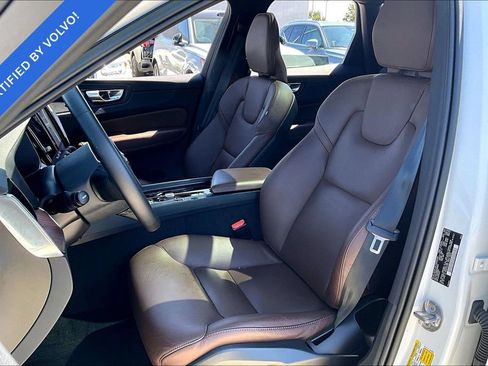 Used 2023 Volvo XC60 B5 Plus w/ Climate Package AWD/4WD image 32