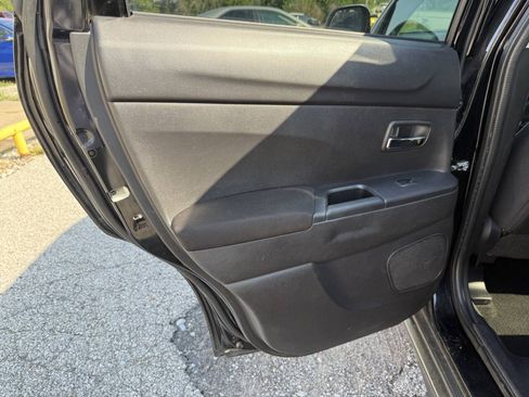 Used 2015 Mitsubishi Outlander Sport SE AWD/4WD image 17