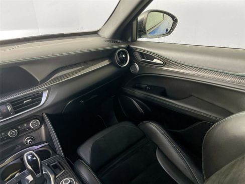 Used 2020 Alfa Romeo Stelvio Quadrifoglio w/ Nero Edizone Quadrifoglio image 26