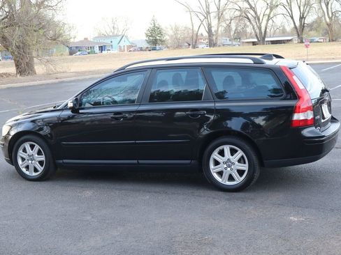 Used 2007 Volvo V50 2.4i image 8