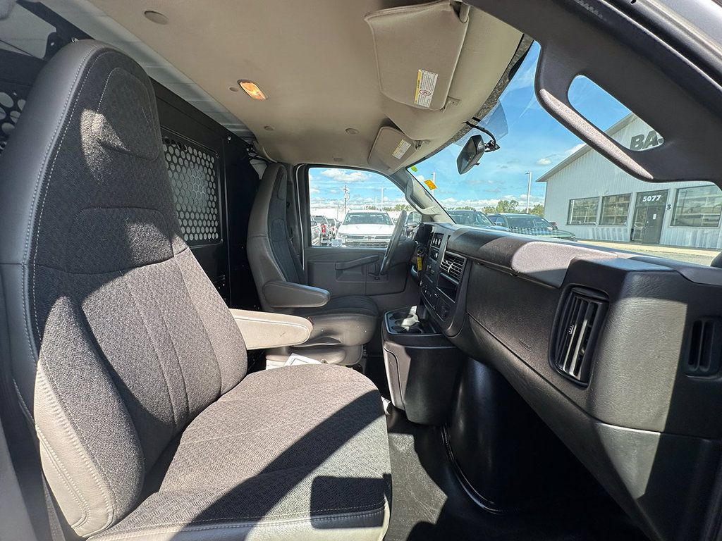Used 2019 GMC Savana 2500 w/ Driver Convenience Package RWD image 24