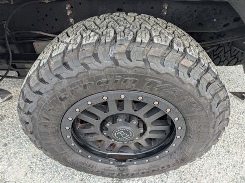 Used 2015 Ford F250 XLT w/ XLT Value Package image 10