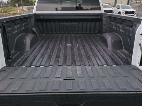 Used 2025 GMC Sierra 2500 Denali Ultimate AWD/4WD image 16