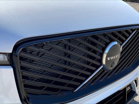 New 2026 Volvo XC60 B5 Plus w/ Protection Package Premier image 33