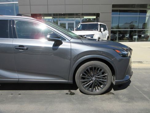Used 2025 Lexus RX 350h w/ Convenience Package AWD/4WD image 12