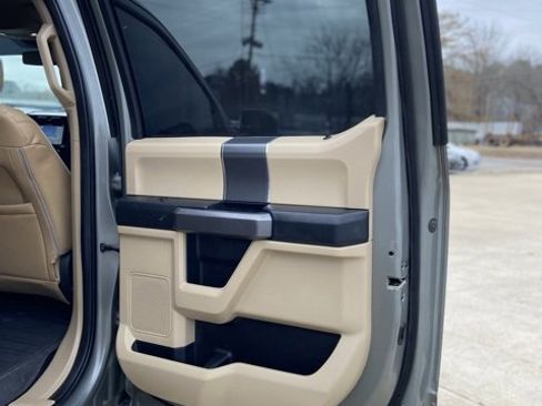 Used 2019 Ford F150 XLT w/ Equipment Group 302A Luxury image 16