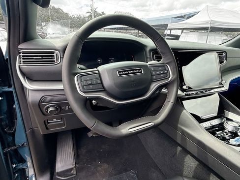 New 2026 Jeep Grand Wagoneer L Limited AWD/4WD image 11