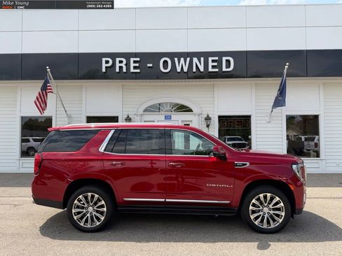 Used 2021 GMC Yukon Denali w/ Denali Ultimate Package AWD/4WD image 4