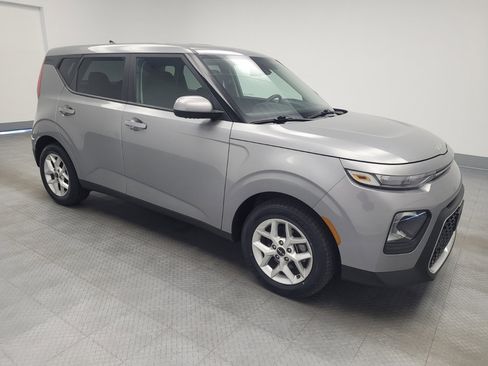 Used 2022 Kia Soul LX w/ Technology Package image 11