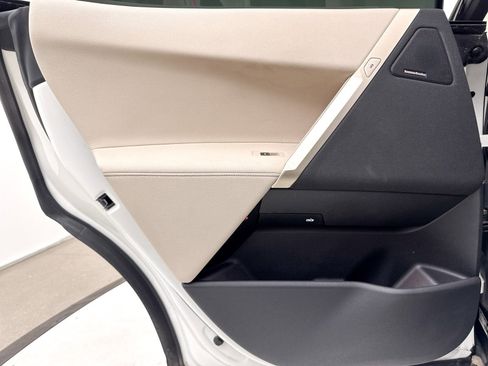 Used 2024 BMW iX xDrive50 w/ Premium Package image 29