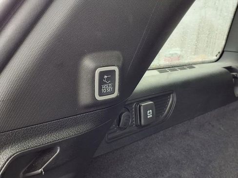 Used 2022 Jeep Grand Cherokee Overland w/ Advanced Protech Group III image 24