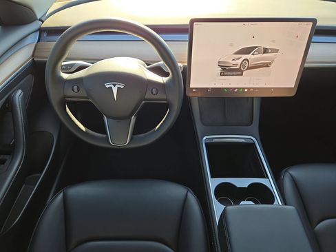 Used 2022 Tesla Model 3 Long Range AWD/4WD image 14