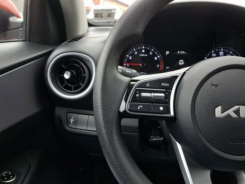 Used 2023 Kia Forte LXS image 21