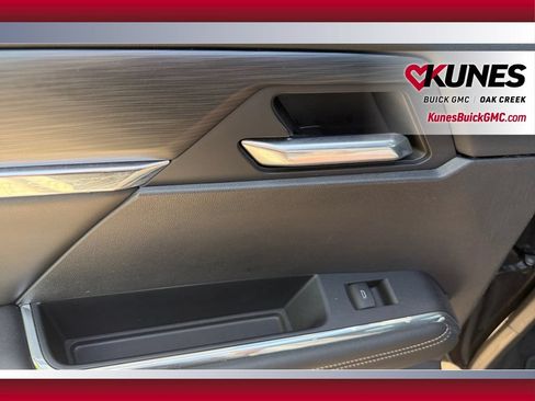 Used 2024 GMC Acadia Elevation AWD/4WD image 33