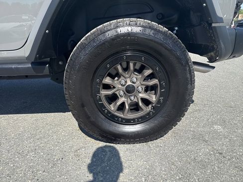 Used 2021 Jeep Wrangler Unlimited Rubicon image 30