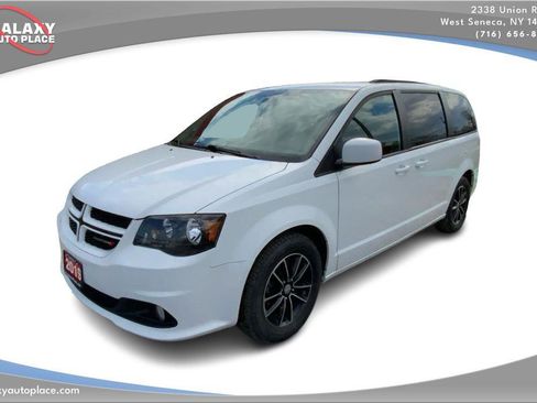 Used 2019 Dodge Grand Caravan GT FWD image 1
