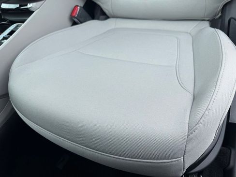 Used 2025 Hyundai Tucson SE FWD image 23