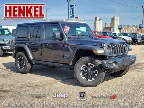 Used 2025 Jeep Wrangler Unlimited Rubicon 4xe w/ Convenience Group image 1