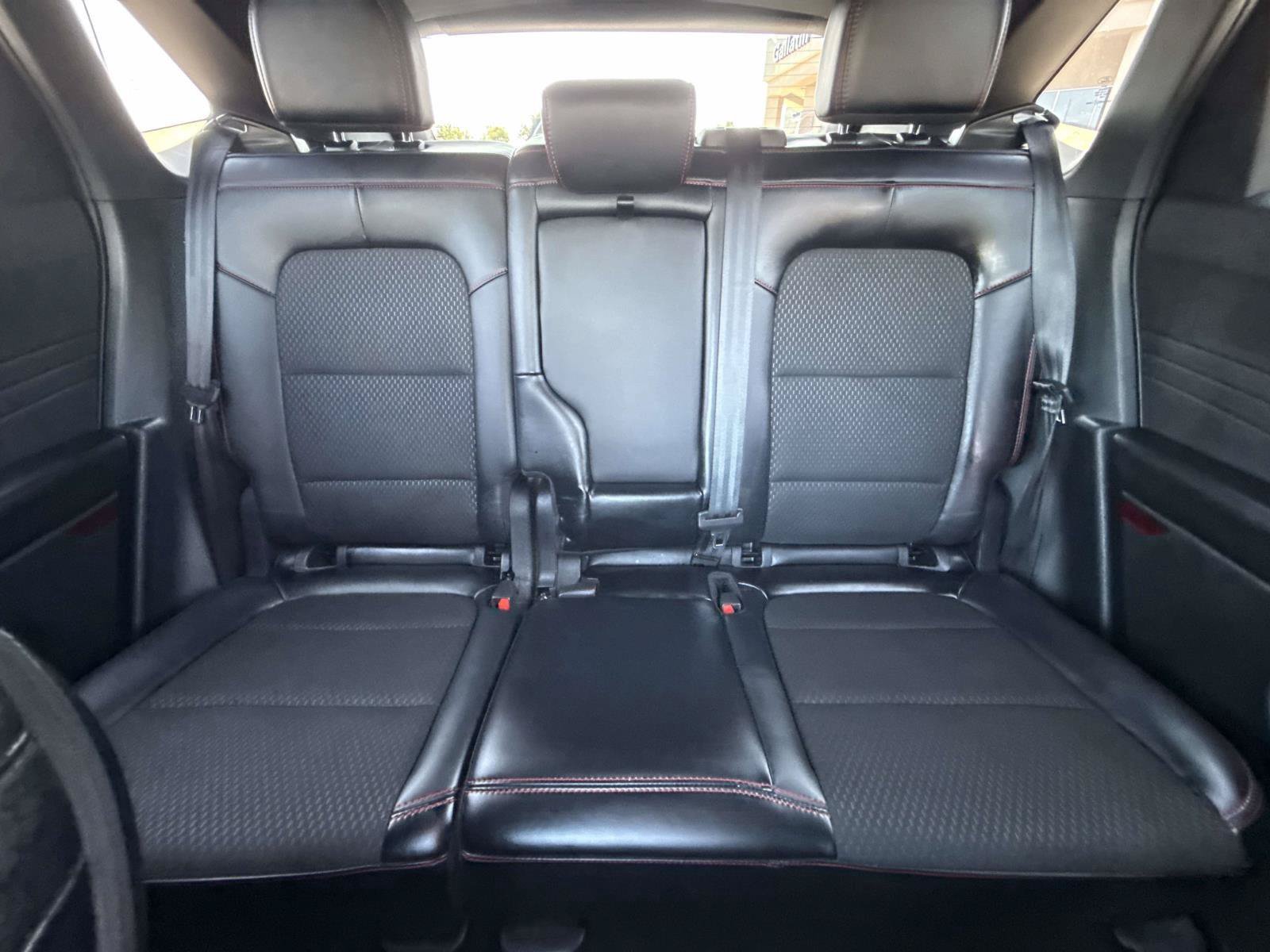 Used 2025 Ford Escape ST-Line Select AWD/4WD image 17