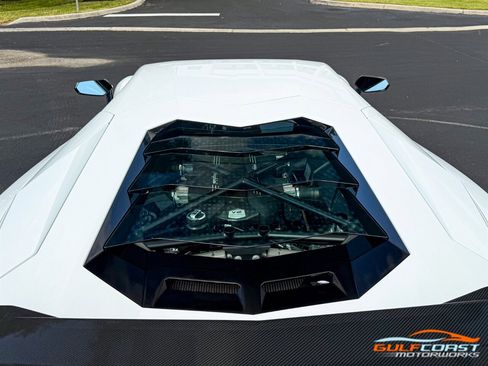 Used 2018 Lamborghini Aventador S image 49
