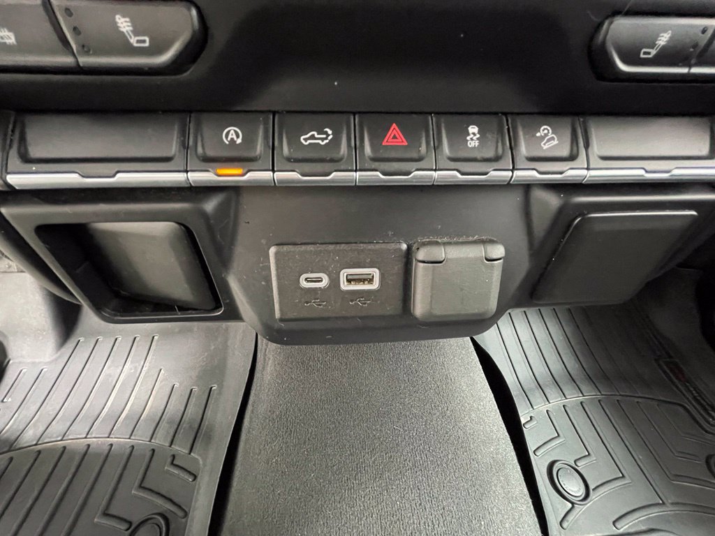 Used 2019 Chevrolet Silverado 1500 RST w/ All-Star Edition AWD/4WD image 21
