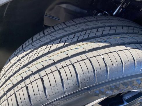 New 2026 Kia Sportage EX image 42