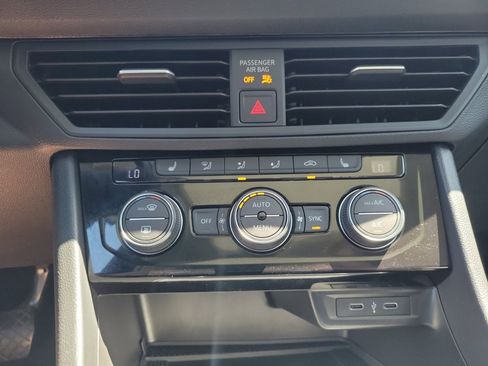 Used 2022 Volkswagen Jetta SEL FWD image 20